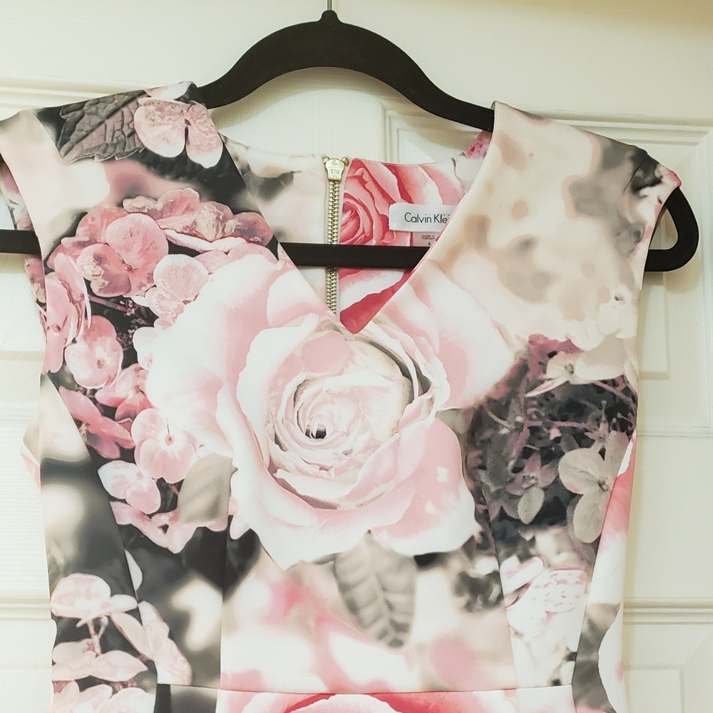 Calvin klein BRAND NEW Pink Floral Sheath Dress
